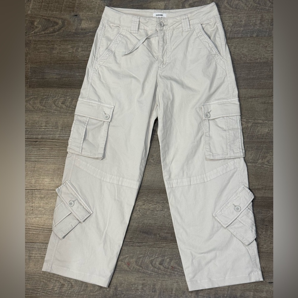 Garage Womens Cream Cargo Pants Size S straight leg.
